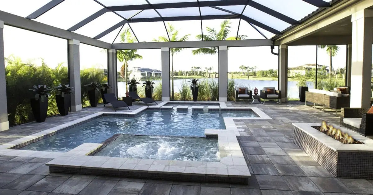 The Latest Trends in Swimming Pool Design by Top Swimming Pool Builders